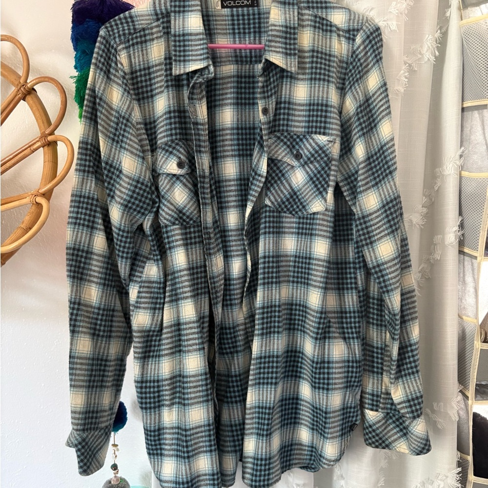 Volcom Women's blue and white Plaid flannel